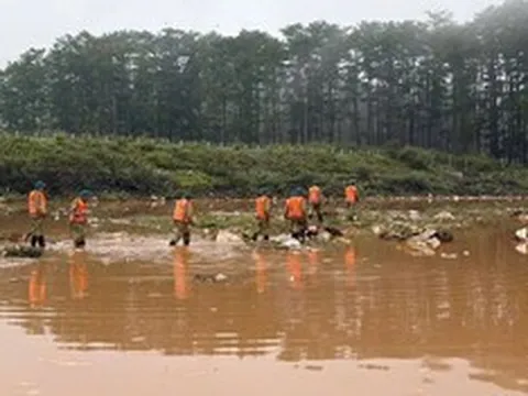 Tìm thấy thi thể nữ sinh lớp 6 bị nước lũ cuốn trôi ở Đà Lạt
