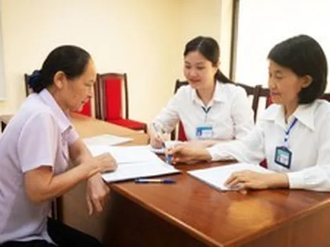 Chính sách, chế độ đối với người tiếp công dân