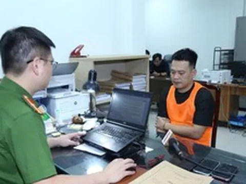 Triệt phá đường dây phát sóng bóng đá lậu quy mô lớn