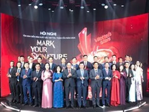 Viettel tôn vinh 20 'ngôi sao' toàn cầu
