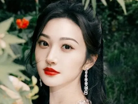"Ngọc nữ showbiz" lao đao vì lộ hợp đồng mang thai hộ, bị đại gia đòi bồi thường 907 tỷ đồng