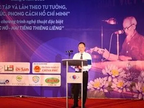 Đổi mới sinh hoạt chính trị qua chương trình nghệ thuật đặc biệt 'Bác Hồ - Hai tiếng thiêng liêng'