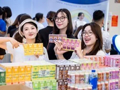 Hành trình "50 năm phụng sự khát vọng Việt" được Vinamilk kể lại tại triển lãm chuyên ngành sữa 2026