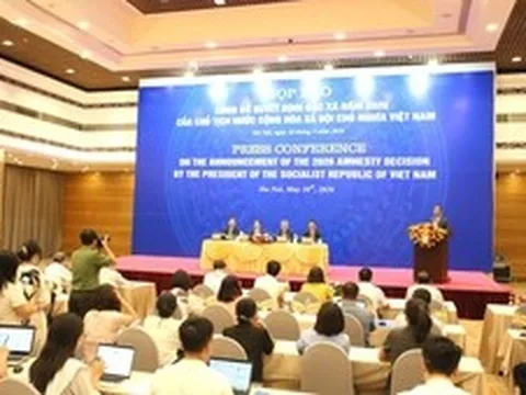 Gần 10.000 phạm nhân được đặc xá