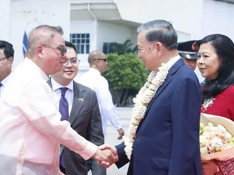 Tổng Bí thư, Chủ tịch nước Tô Lâm và Phu nhân bắt đầu chuyến thăm Philippines