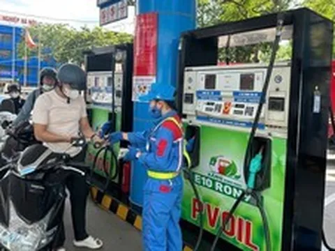 Các hãng xe lên tiếng về độ tương thích với xăng E10