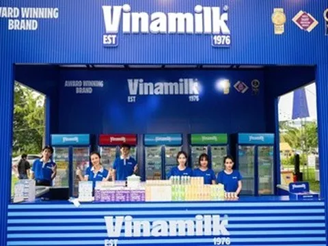 Vinamilk cùng trẻ em tận hưởng ngày hội mùa hè tại Phú Mỹ Hưng
