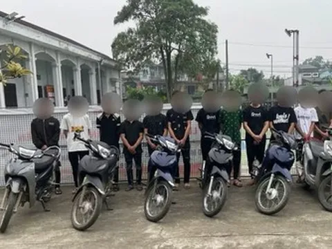 Khởi tố nhóm thanh thiếu niên mang dao, kiếm phóng xe náo loạn, truy sát người dân giữa đêm