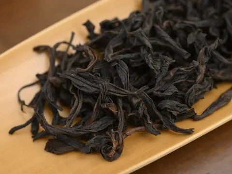 Loại lá khô đắt đỏ bậc nhất thế giới, gần 5 tỷ đồng/kg, đại gia tranh nhau mua