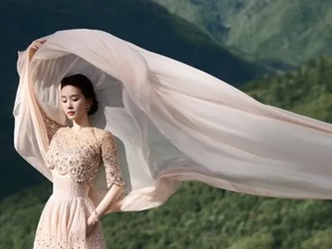 Khoảnh khắc "tiên nữ hạ giới" của Lưu Thi Thi