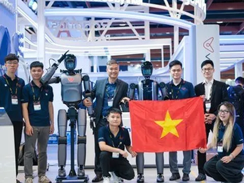VinRobotics lần đầu trình diễn người máy “Make In Vietnam” tại loạt sự kiện công nghệ quốc tế