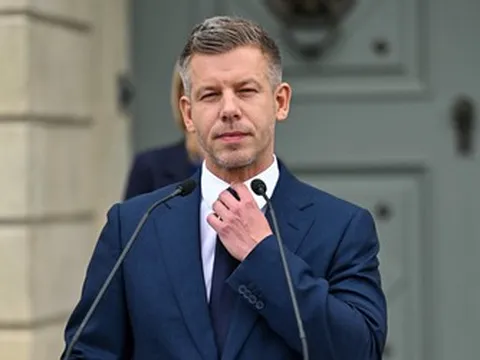 Ông Magyar nói sẵn sàng gặp ông Zelensky đầu tuần tới, với một điều kiện