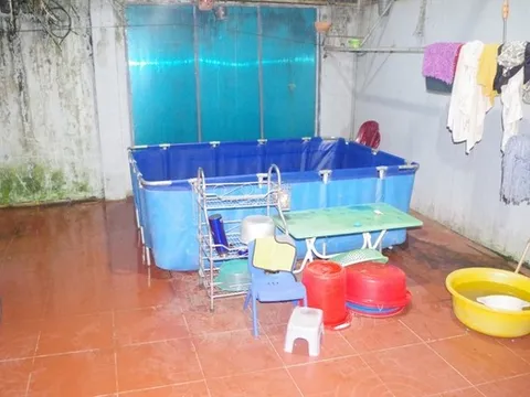 Bé trai 18 tháng tuổi tử vong tại điểm giữ trẻ tự phát
