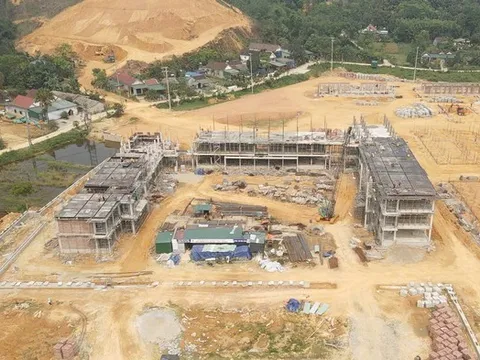 Hà Tĩnh đẩy nhanh tiến độ xây dựng trường nội trú liên cấp vùng biên