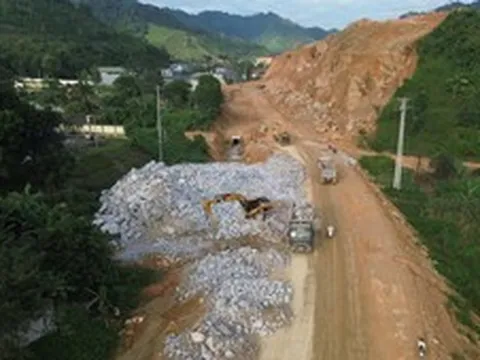 Đẩy nhanh tiến độ đưa Dự án đường Hồ Chí Minh đoạn Chợ Chu-Ngã ba Trung Sơn về đích