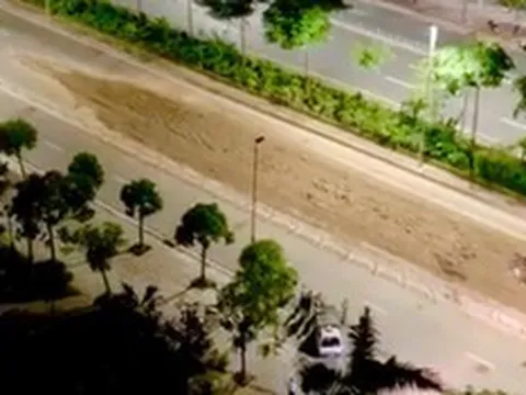 Xử phạt tài xế làm rơi bùn đất trên đường Võ Chí Công
