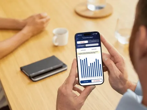 Khuyến khích khách hàng thường xuyên theo dõi điện năng tiêu thụ hàng ngày qua App EVNHANOI