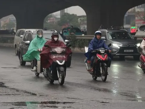 Đang nắng oi bức, miền Bắc bất ngờ đón không khí lạnh hiếm gặp, nơi nào mưa dông mạnh nhất?