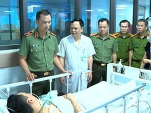 Trung tá cảnh sát bị thương khi dũng cảm khống chế đối tượng nghiện ma túy