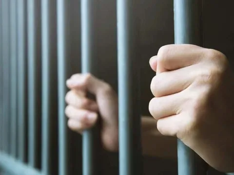 "Lừa ngược" băng nhóm lừa đảo để lấy gần 800 triệu đồng, người đàn ông Trung Quốc vướng vòng lao lý