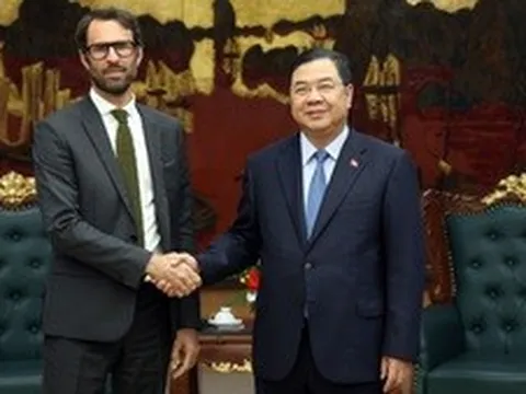 Phó Thủ tướng Thường trực Phạm Gia Túc tiếp lãnh đạo tập đoàn năng lượng tái tạo lớn của Pháp