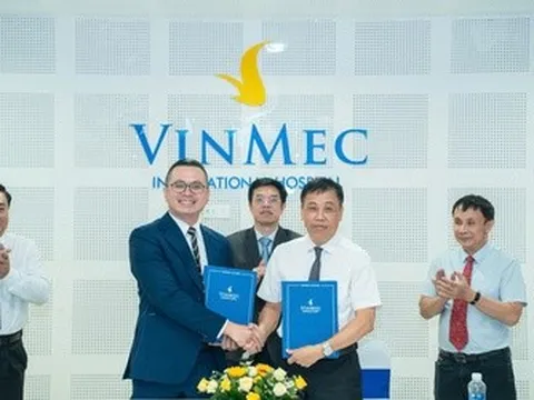 Bệnh viện Trung ương Huế chuyển giao kỹ thuật ghép thận cho Vinmec Nha Trang, mở ra cơ hội điều trị chuyên sâu ngay tại địa phương