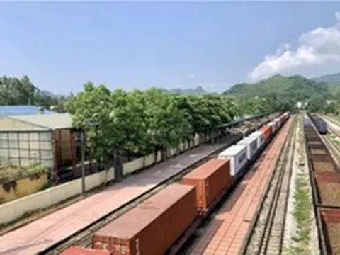 Đề xuất giảm giá cước vận chuyển hàng hóa liên vận qua ga Lào Cai