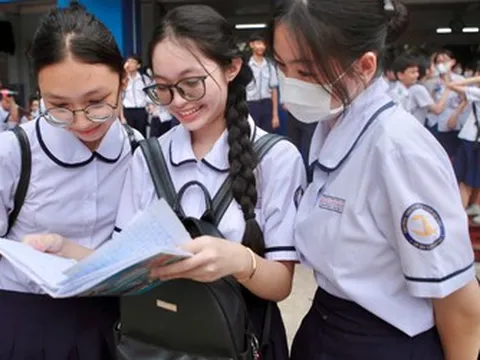 Làm bài Ngữ văn sao cho hiệu quả? Lời khuyên từ giáo viên và thủ khoa
