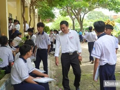 Thí sinh tại Đặc khu Phú Quý phấn khởi sau môn Toán tự tin đạt điểm cao