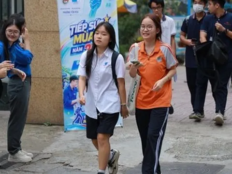 Hoàn thành ngày thi tốt nghiệp THPT đầu tiên, thí sinh tự tin đạt 10 điểm môn Toán