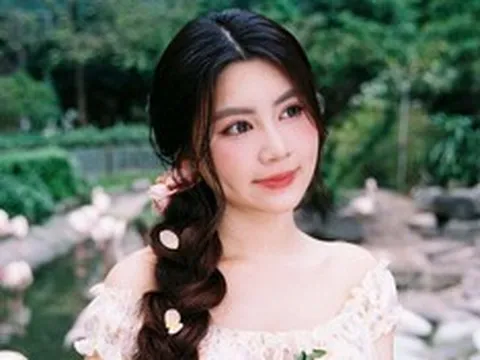 Vẻ đẹp ngọt ngào tuổi 18 của con gái út nhà MC Quyền Linh