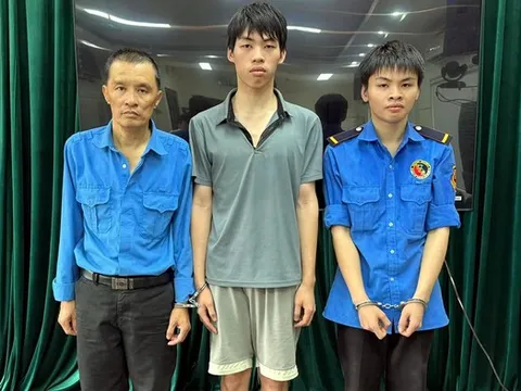 Vụ chém người vì thắc mắc tiền gửi xe: Bắt khẩn cấp 3 bảo vệ