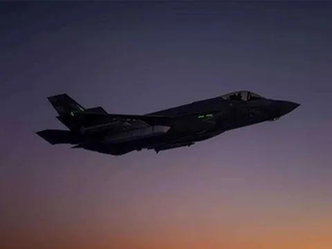 Tiêm kích F-35C sắp sở hữu “cánh tay nối dài” diệt hạm tầm xa