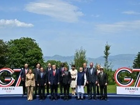 Nhóm G7 nhất trí tăng cường phòng không và vũ khí tầm xa cho Ukraine