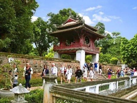Hà Nội phát huy giá trị văn hóa trong phát triển du lịch an toàn, bền vững