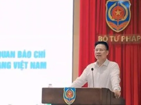 Báo chí - ‘cầu nối’ đưa pháp luật vào cuộc sống