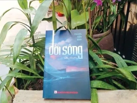 Đời sông, đời người đều chảy ra biển lớn thế gian!
