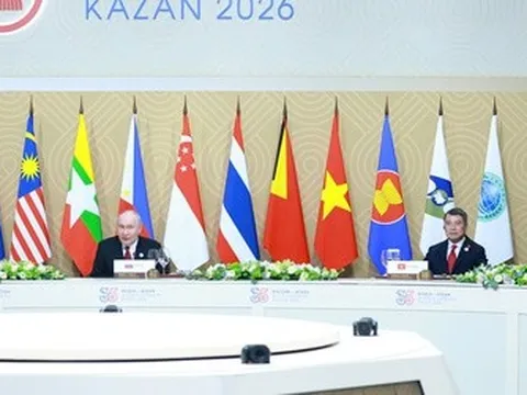 Thủ tướng Lê Minh Hưng dự phiên ăn trưa làm việc tại Hội nghị Cấp cao ASEAN - Nga