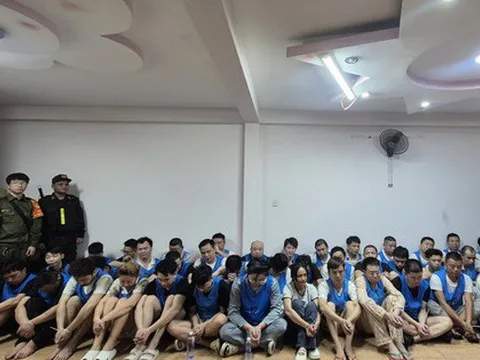Triệt phá loạt ổ nhóm người nước ngoài, lập “đại bản doanh” lừa đảo ở Tp.HCM