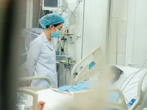 Người đàn ông 48 tuổi nguy kịch sau bữa ăn có cá ngừ