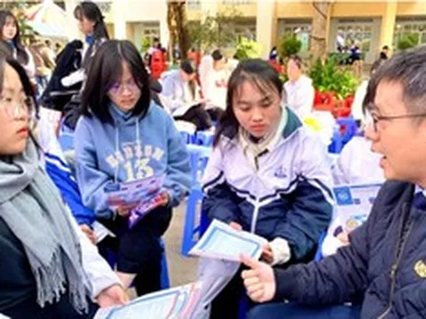 Tin vui cho phụ huynh Hà Nội: Trên 102.000 học sinh giành suất vào THPT công lập, đạt 80%