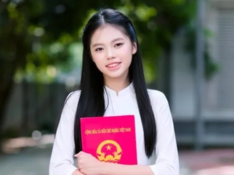 Nữ sinh trường tư trở thành thủ khoa lớp 10 Hà Nội, lập thành tích chưa từng có trong nhiều năm