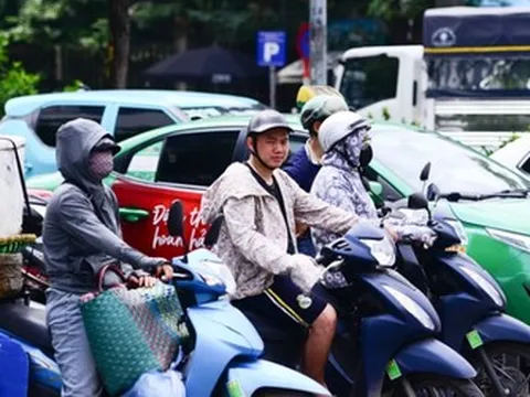 Dự báo thời tiết 24/6: Miền Bắc, miền Trung bước vào cao điểm nắng nóng, Hà Nội nóng 40 độ C