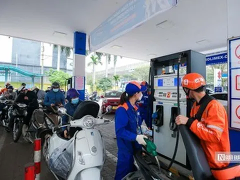 Giá xăng E5, E10 còn dưới 20.000 đồng/lít