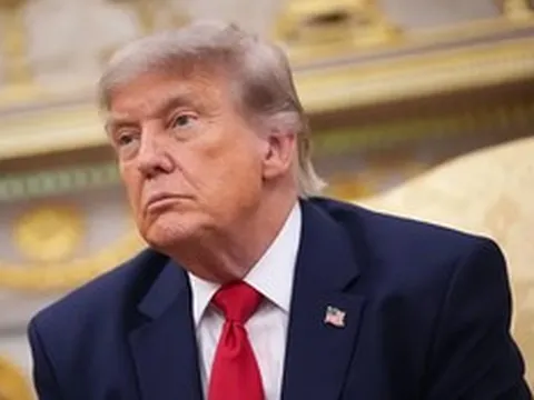 Ông Trump dành lời khen ngợi hiếm hoi cho ông Zelensky