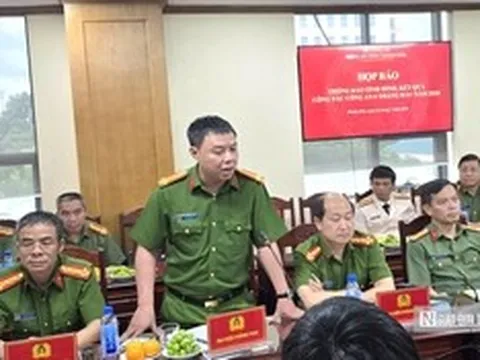 Vụ buôn lậu 28.000 viên kim cương từ nước ngoài về Việt Nam: Dùng tờ USD làm "tín vật" giao dịch