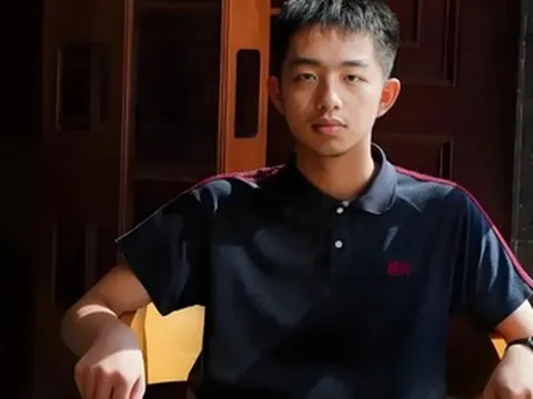 Thành tích gây "bão" mạng: Chỉ 1 nam sinh đạt điểm tuyệt đối môn Toán giữa hàng triệu thí sinh