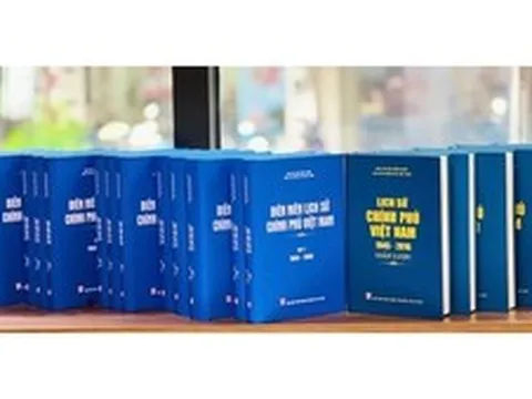 Nhìn lại hành trình điều hành đất nước của Chính phủ qua 2 công trình sử liệu đồ sộ