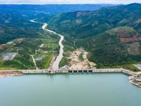 Trungnam xây nhà máy điện mặt trời nổi trên hồ thủy điện tại Lâm Đồng