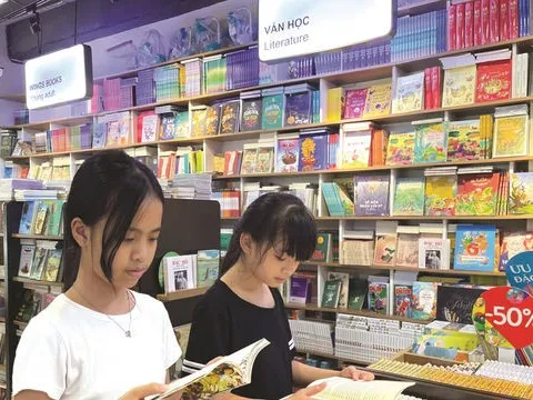 Giữ “miền sáng” của văn chương